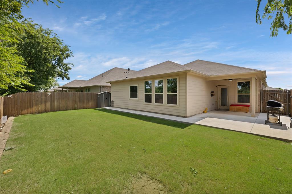 Brook Mdw - Residential