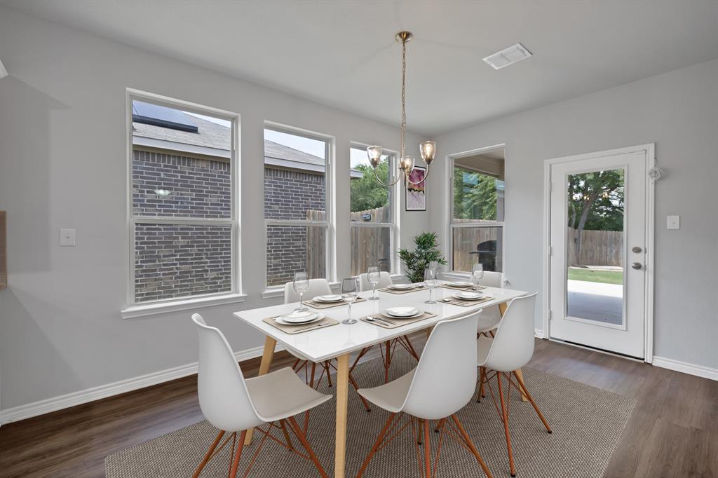 Brook Mdw - Residential