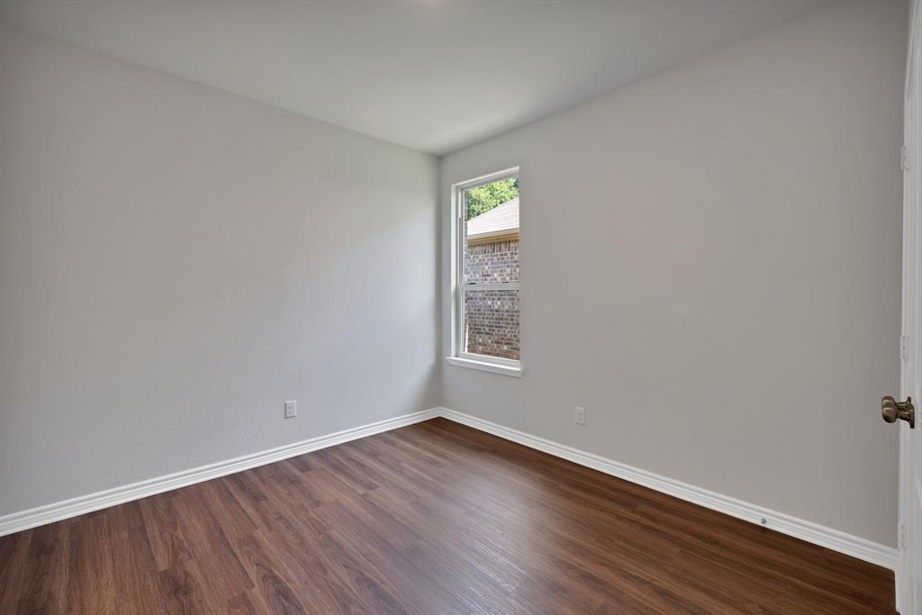 Brook Mdw - Residential