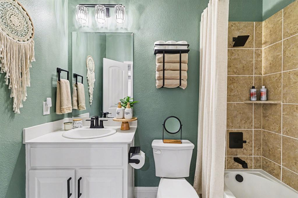 Lakeshore Village - Residential