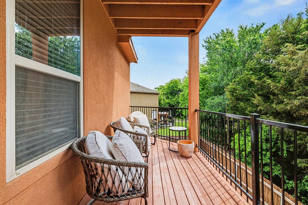 Lakeshore Village - Residential