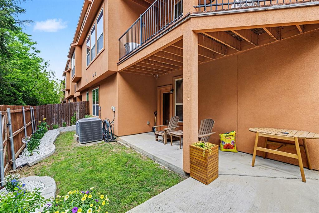 Lakeshore Village - Residential