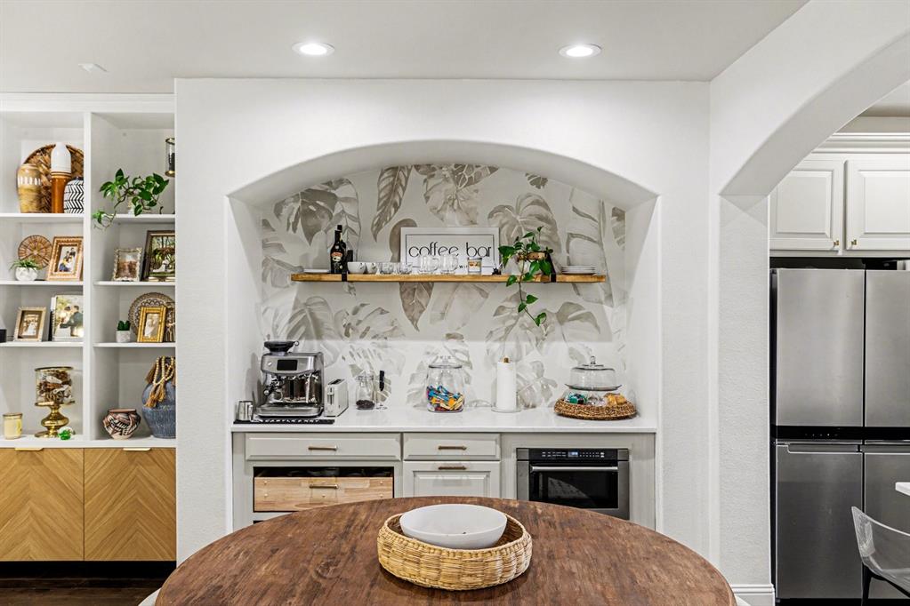 Lakeshore Village - Residential