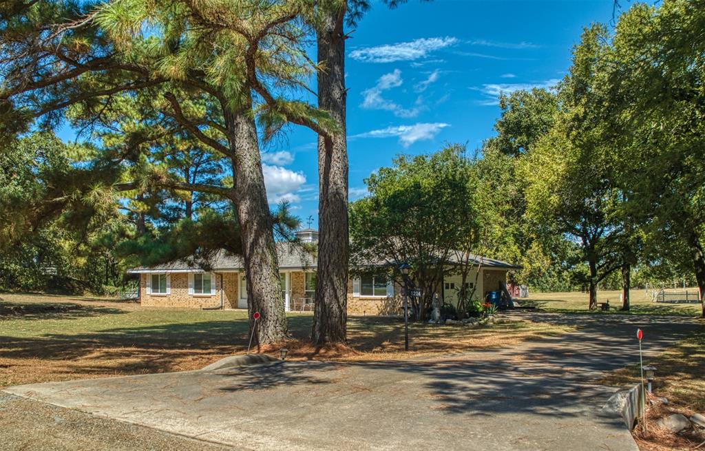 1204 Honeysuckle Drive