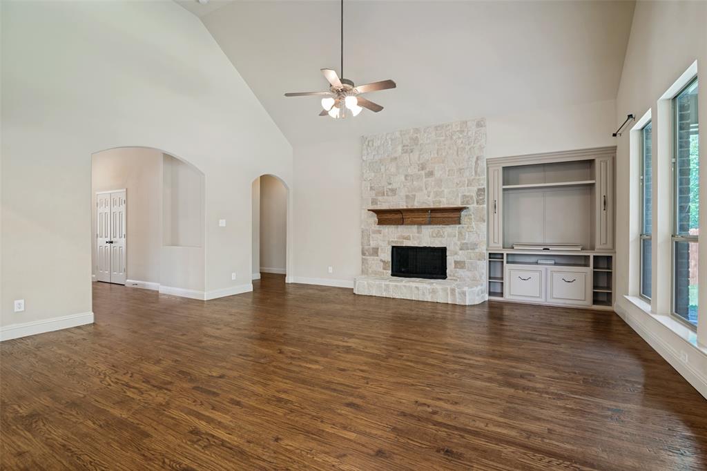 2512 Cedarwood Trail
