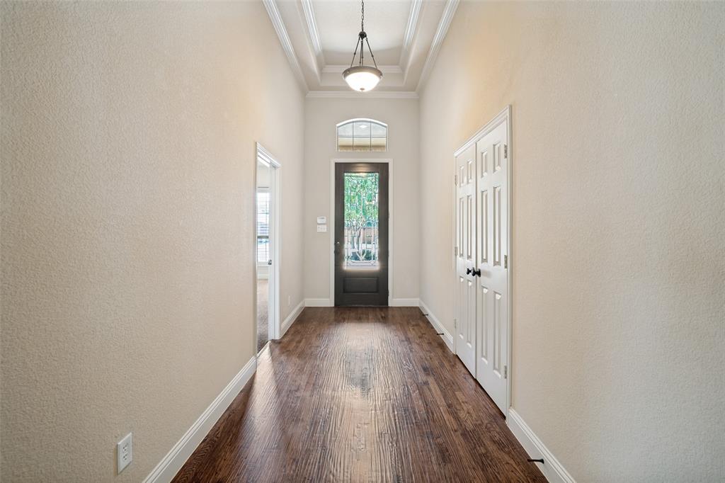 2512 Cedarwood Trail