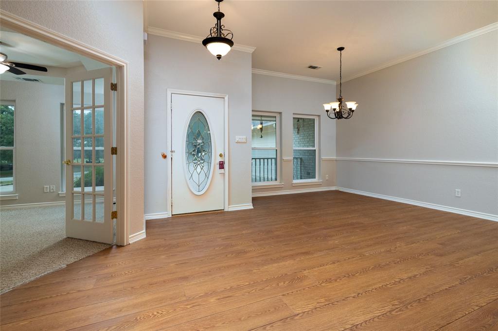 604 Runaway Bay Drive