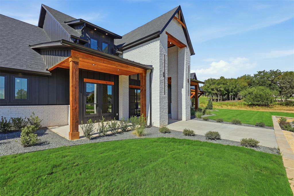 519 Royal Santana Run