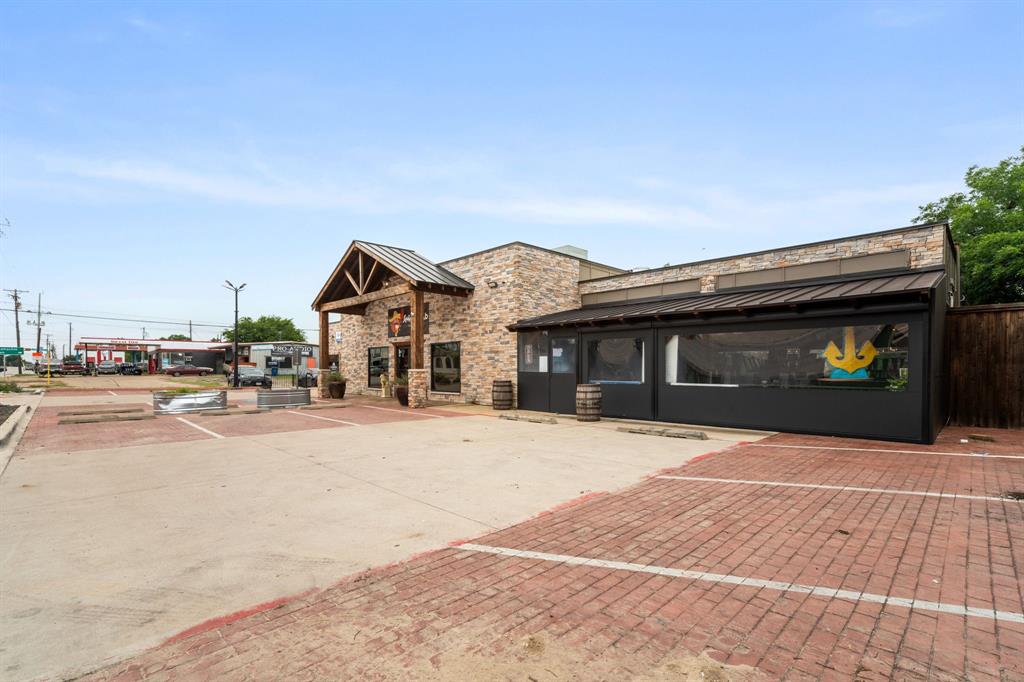 200 S Kaufman Street A,B,C