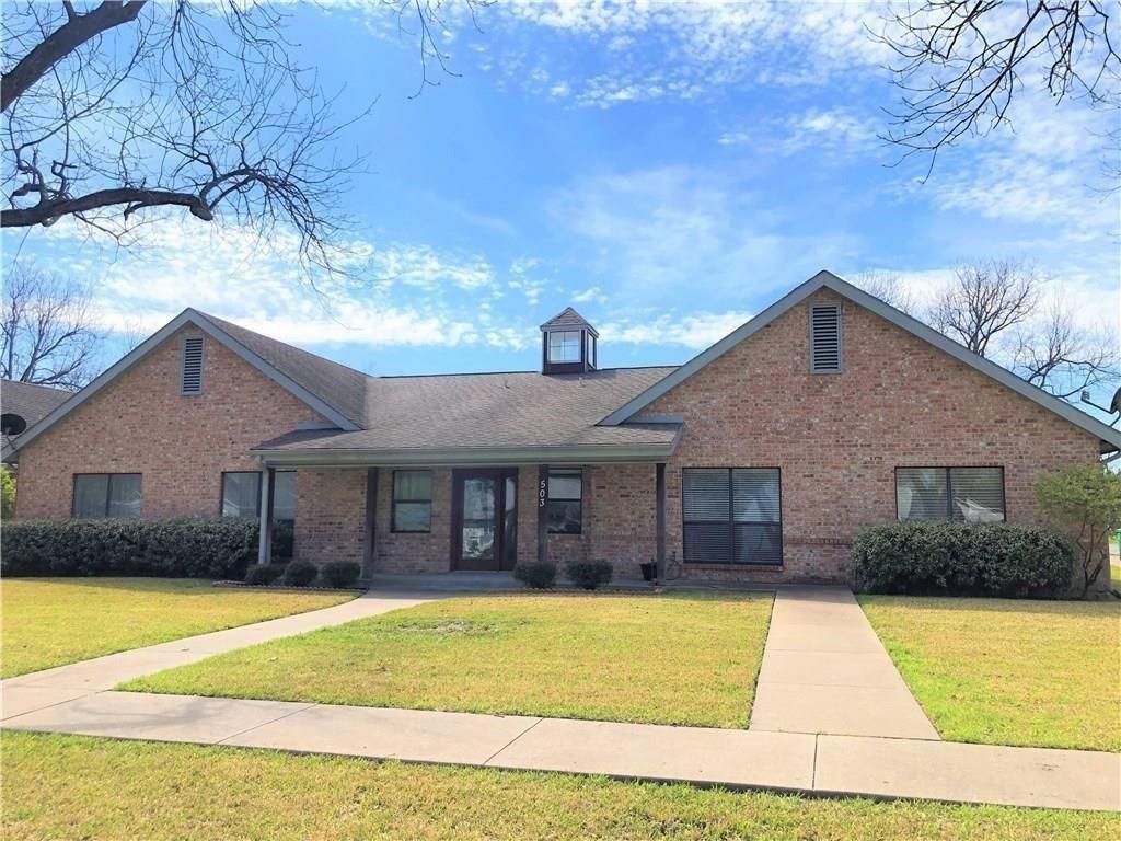 Photo of 501 N WASHINGTON Street #A, Kaufman, TX 75142 (MLS # 21215514)