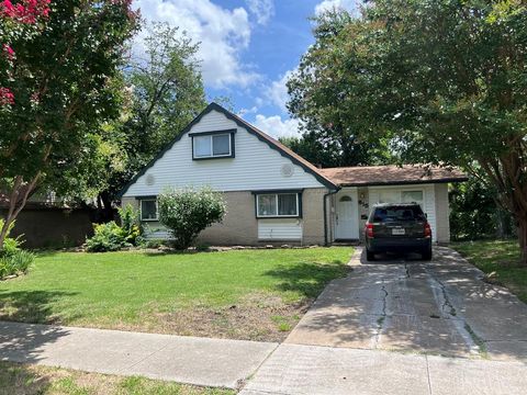 815 Greenhaven Drive Richardson TX 75080