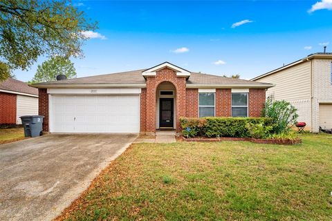 1937 Earnhardt Way Dallas TX 75217