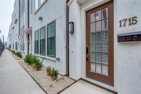 1715 Novela Way Dallas TX 75215