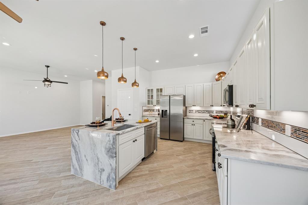 Blue Bonnett Bay - Residential