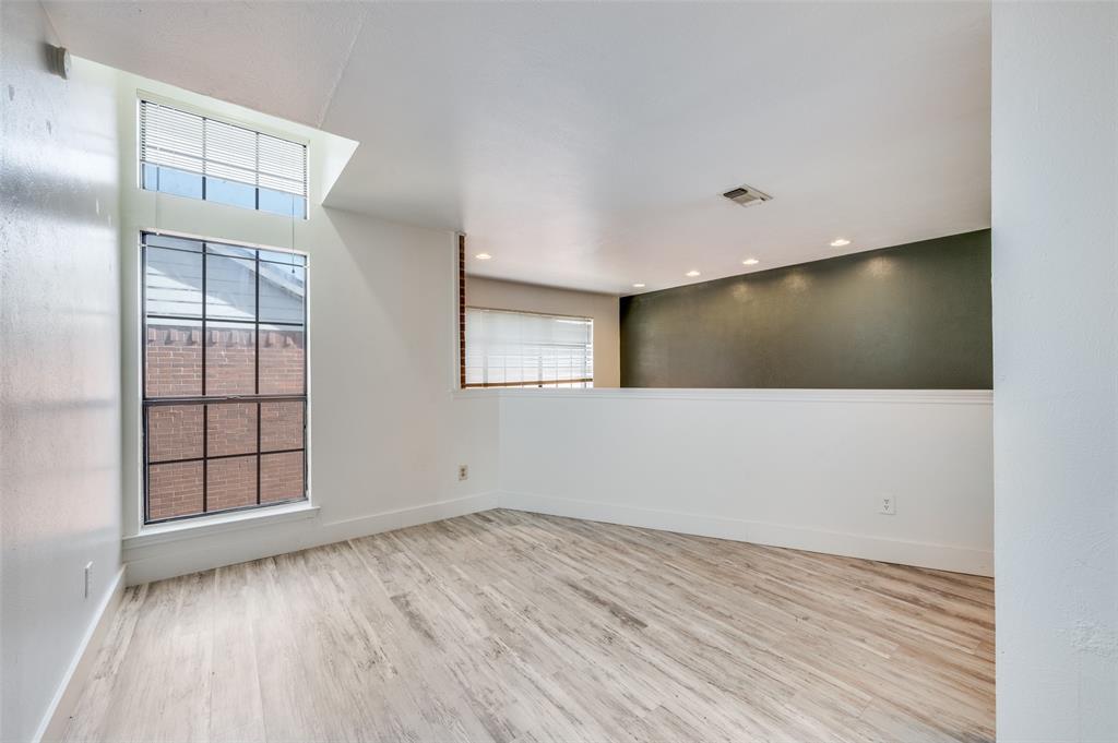 Boardwalk On The Pkwy Condos - Residential