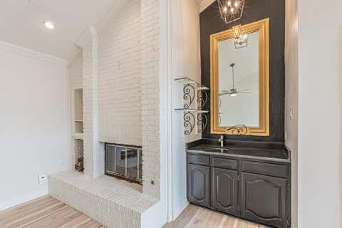 Tiny photo for 1221 Boardwalk Street, Arlington, TX 76011 (MLS # 21323452)
