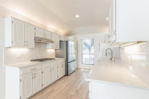 Tiny photo for 1221 Boardwalk Street, Arlington, TX 76011 (MLS # 21323452)