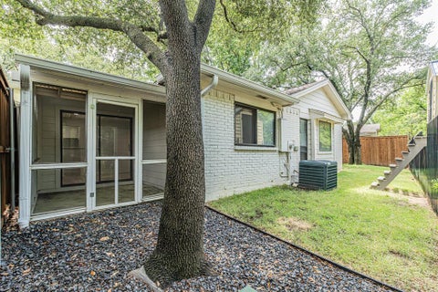 Tiny photo for 1221 Boardwalk Street, Arlington, TX 76011 (MLS # 21323452)