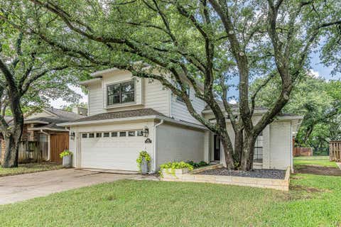 Tiny photo for 1221 Boardwalk Street, Arlington, TX 76011 (MLS # 21323452)