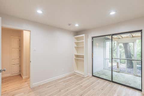 Tiny photo for 1221 Boardwalk Street, Arlington, TX 76011 (MLS # 21323452)