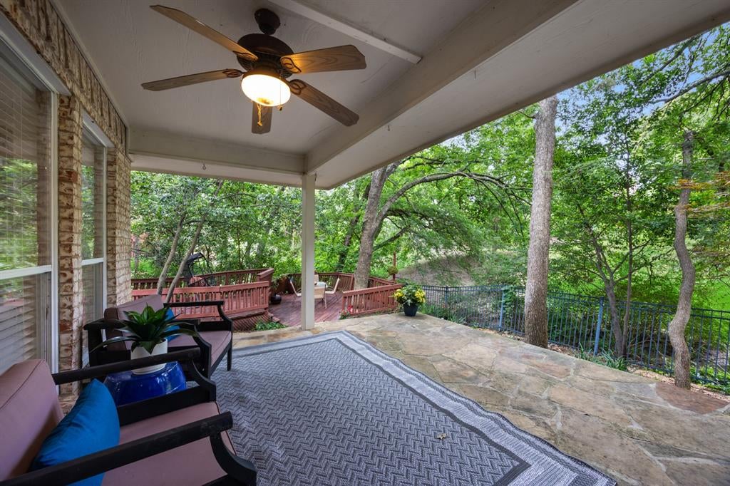 5504 Yacht Club Drive