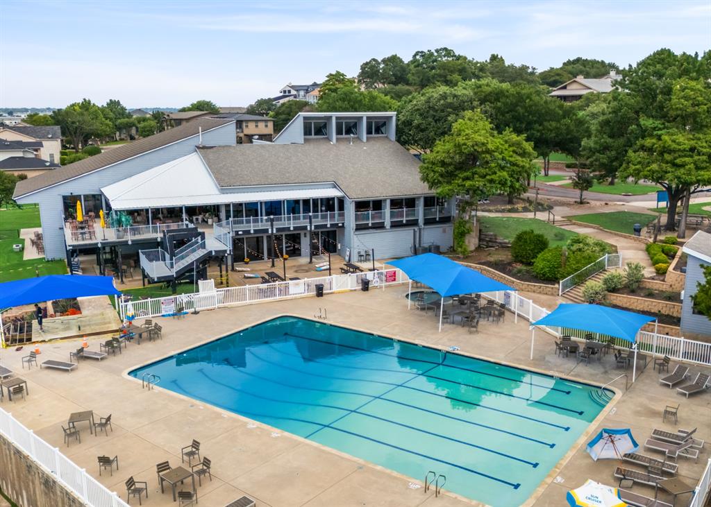5504 Yacht Club Drive