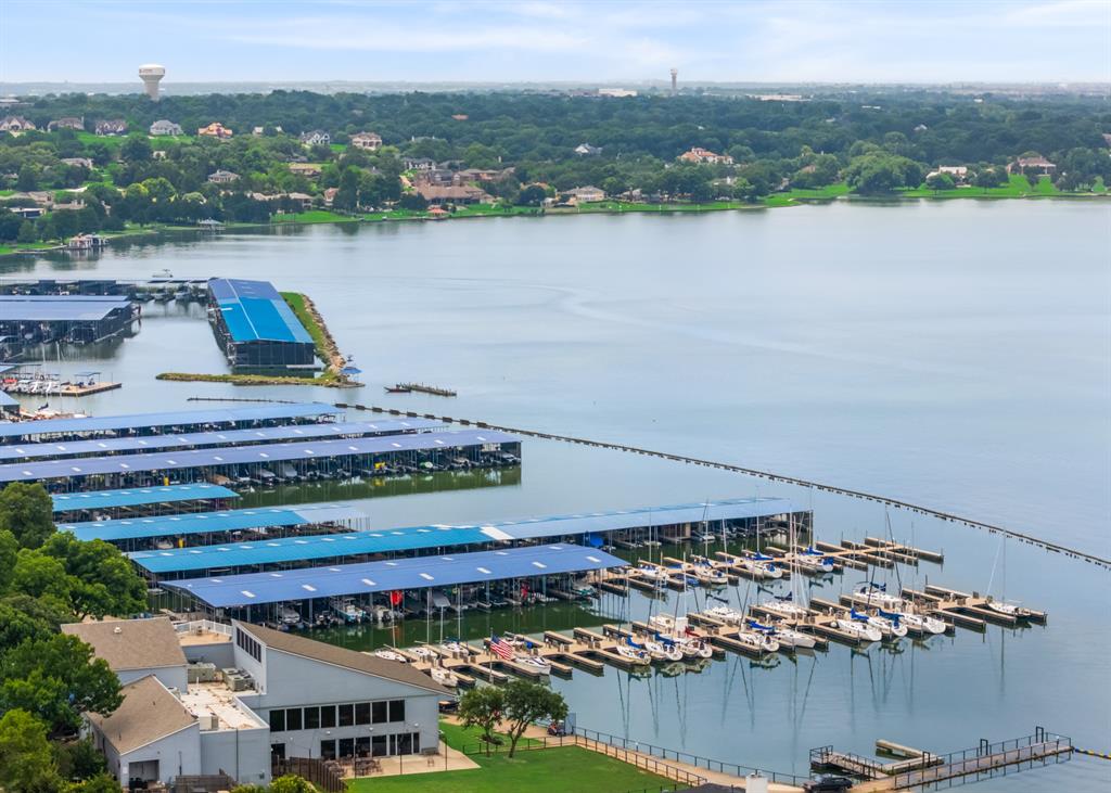 5504 Yacht Club Drive