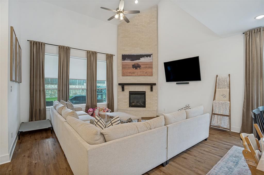 185 Ivy Parkway