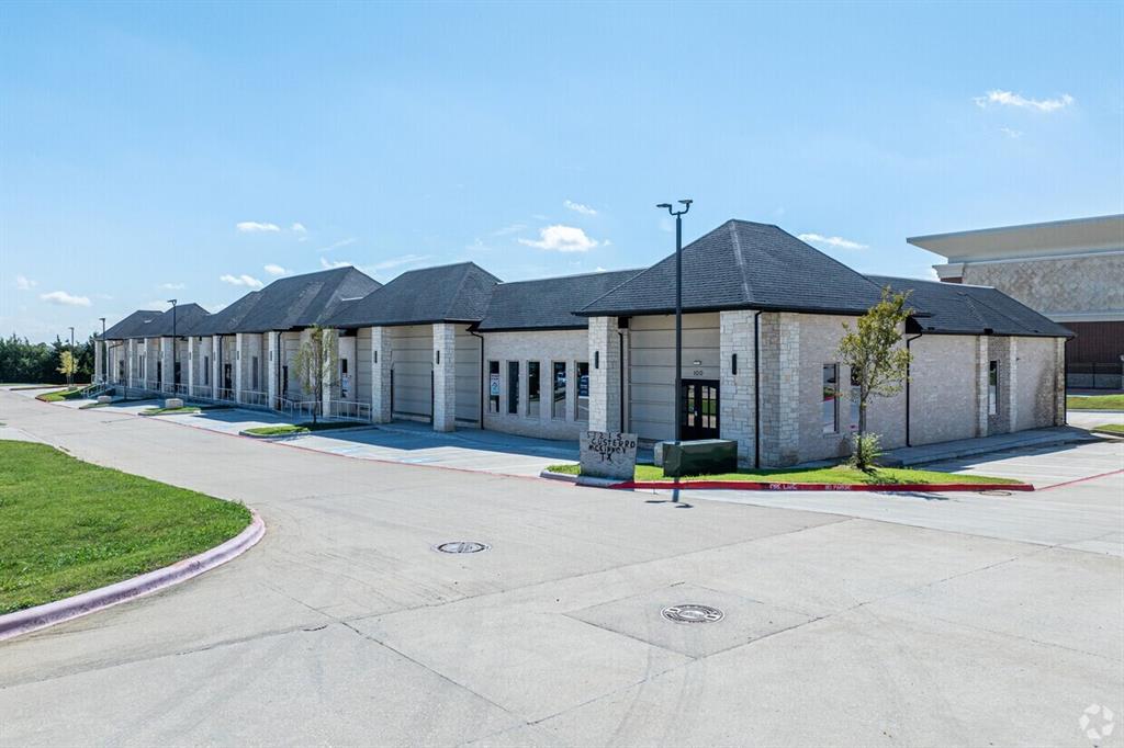 5121 S Custer Road 200