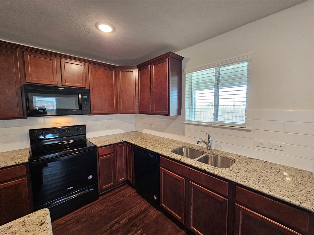 Parks Boat Clob - Residential Lease