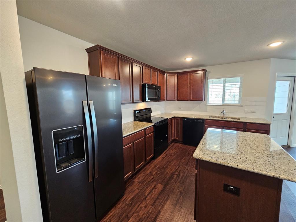 Parks Boat Clob - Residential Lease