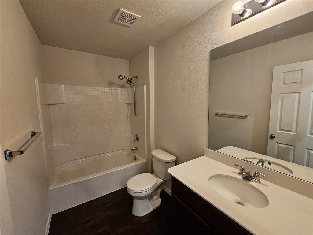 Parks Boat Clob - Residential Lease