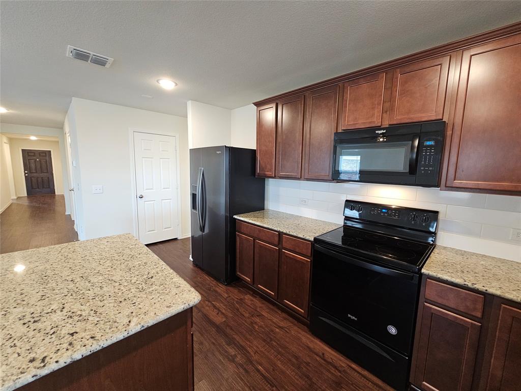 Parks Boat Clob - Residential Lease