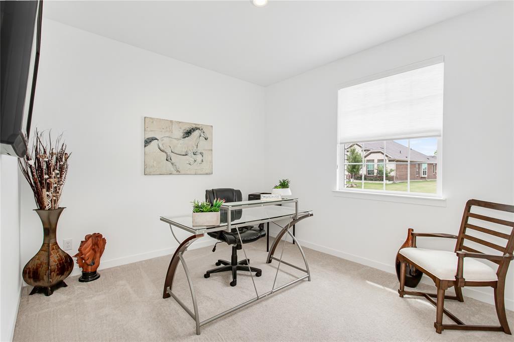 1800 Chestnut Oak Court