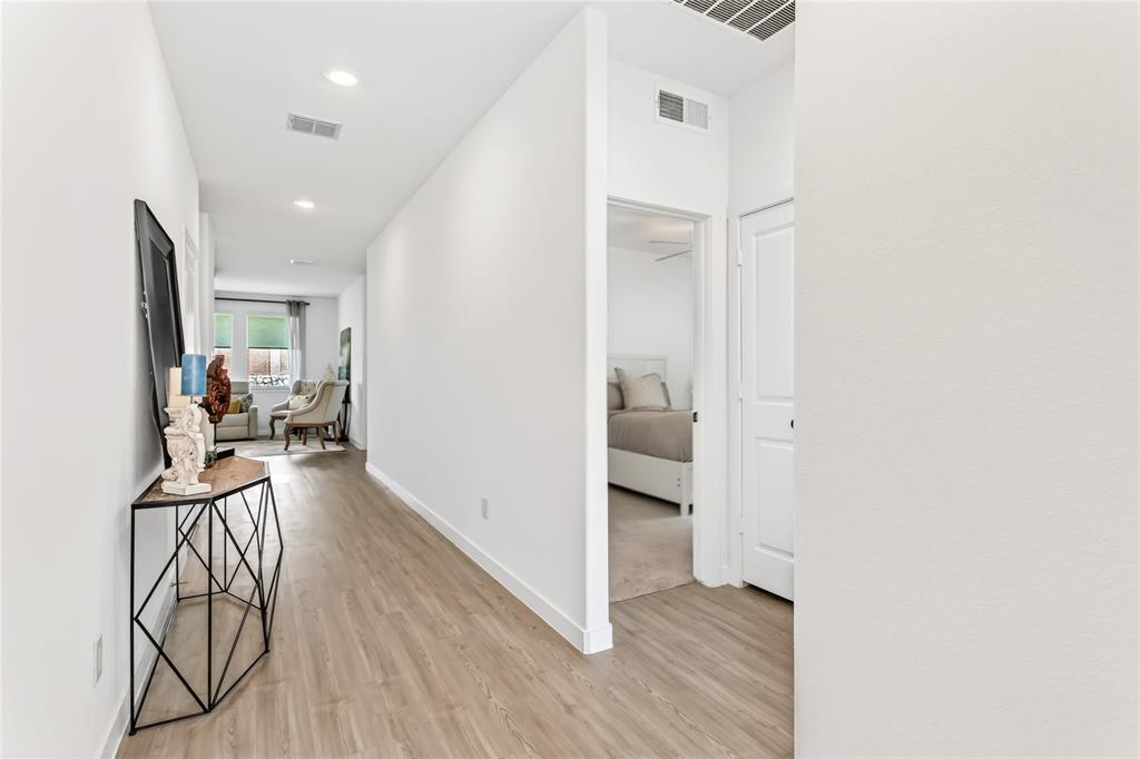 1800 Chestnut Oak Court