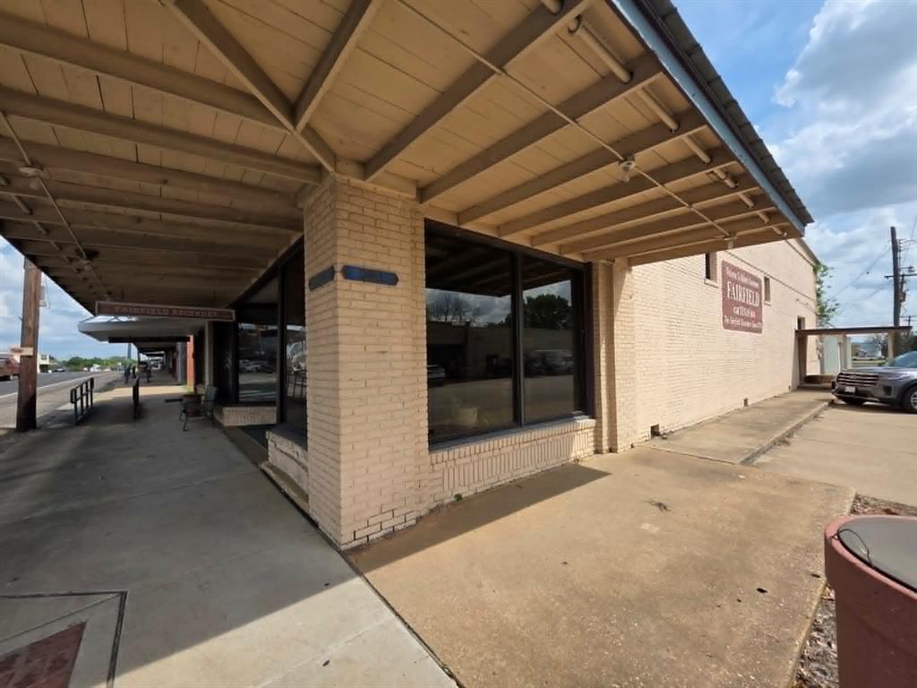 101 E Commerce Street