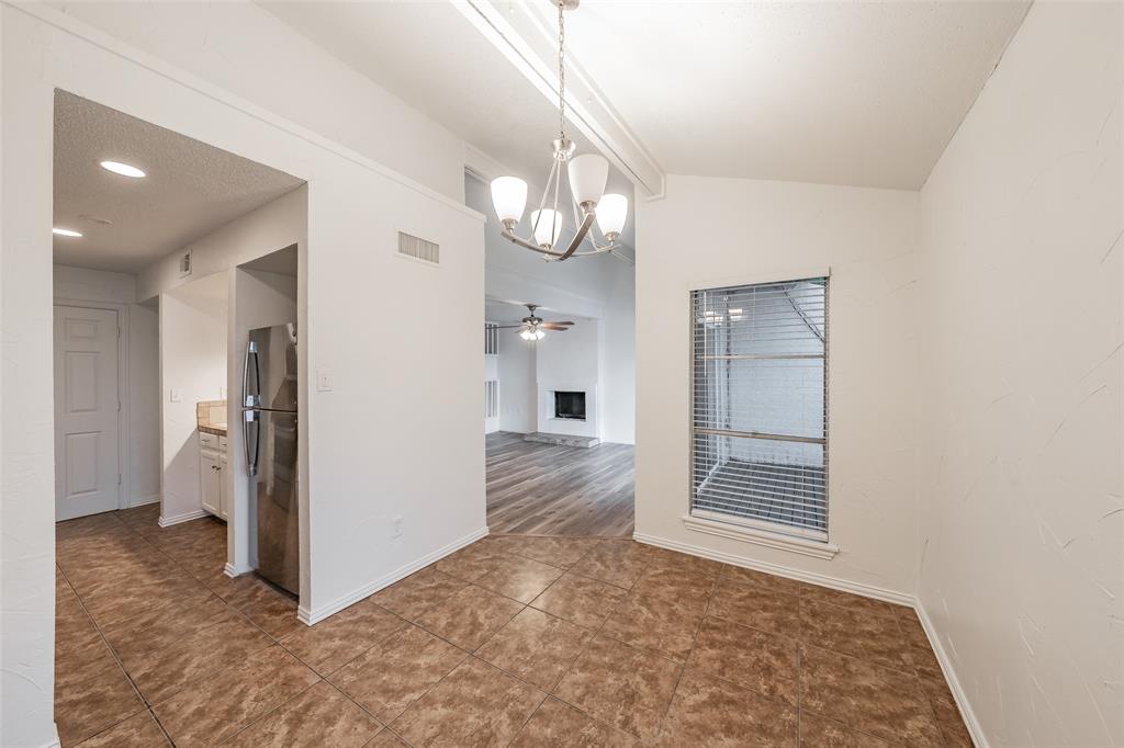 Chart House Condo The - Residential