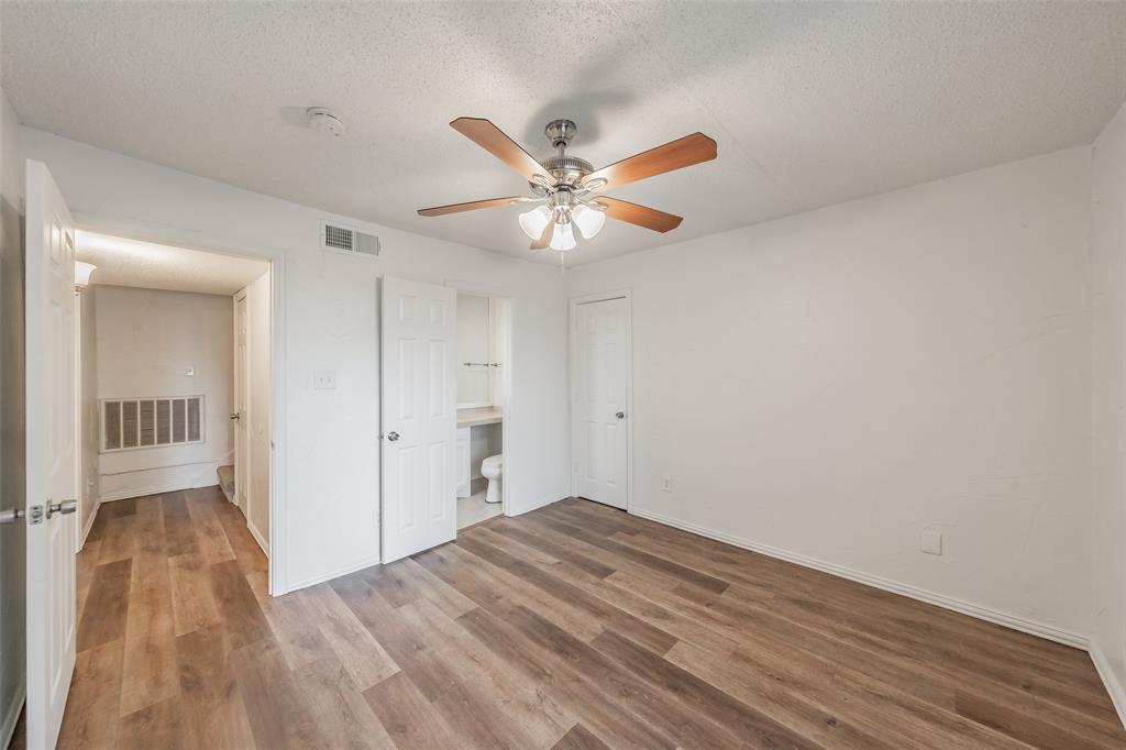 Chart House Condo The - Residential