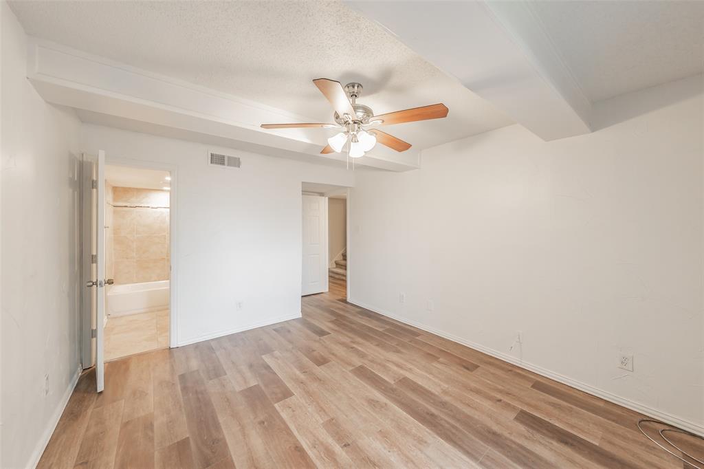 Chart House Condo The - Residential