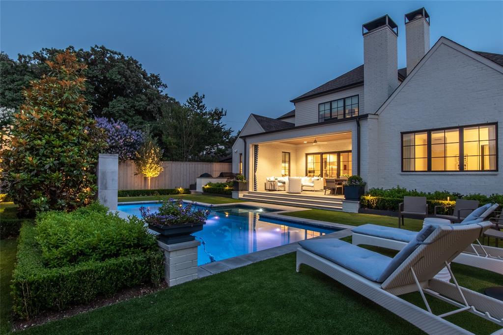 Crestmanor Estates - Residential