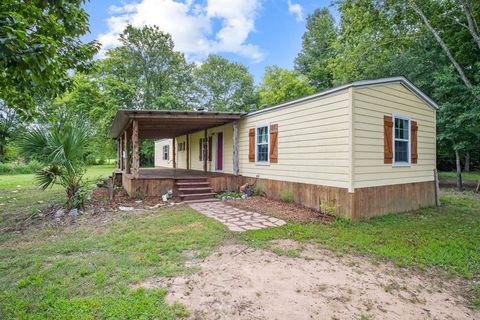 A home in Lindale