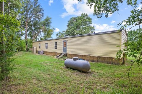 A home in Lindale