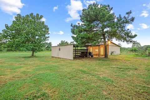 A home in Lindale