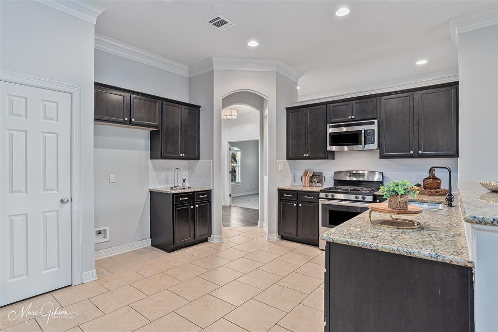 Bossier City, Louisiana 71111, United States, 3 Bedrooms Bedrooms, ,2 BathroomsBathrooms,Residential,Active,220210