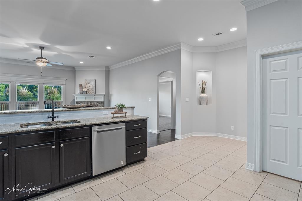 Bossier City, Louisiana 71111, United States, 3 Bedrooms Bedrooms, ,2 BathroomsBathrooms,Residential,Active,220210