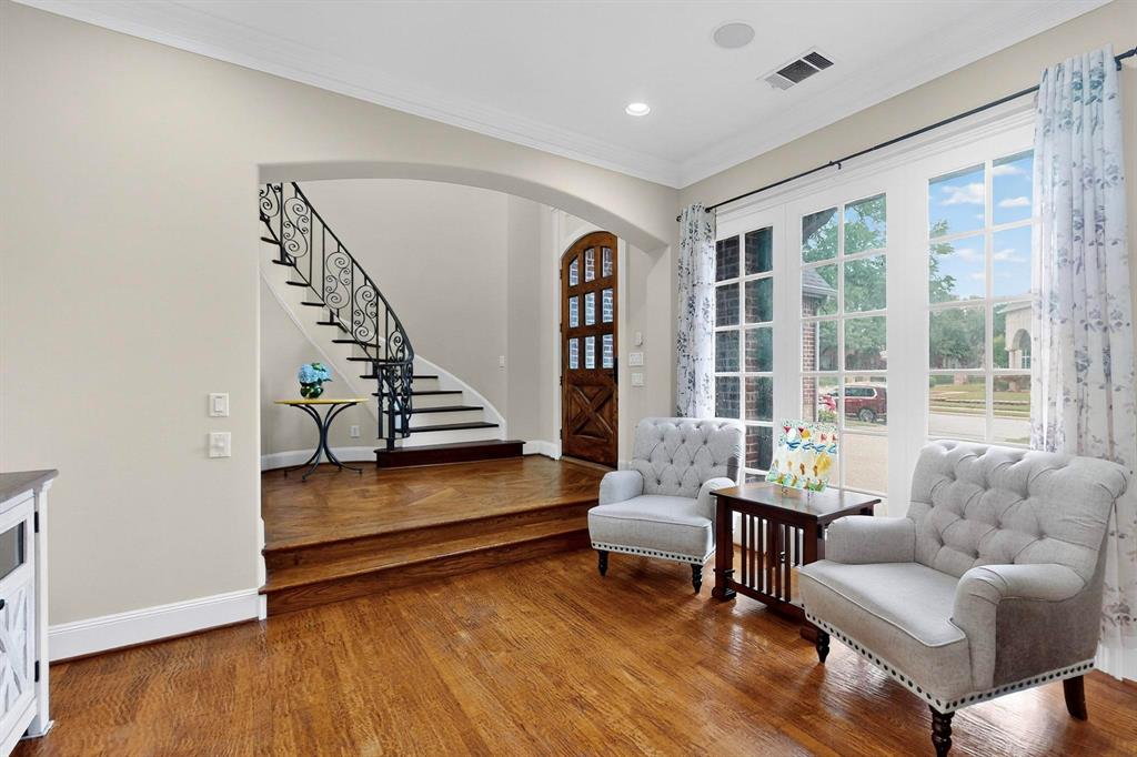 1413 Shadybrook Lane
