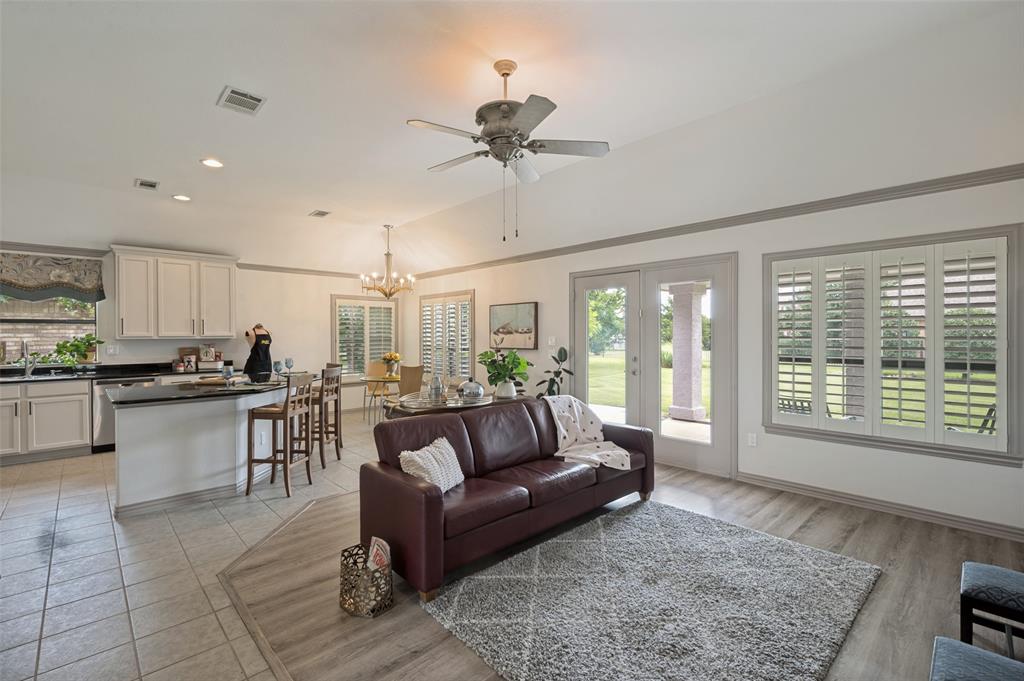 9633 Applewood Trail