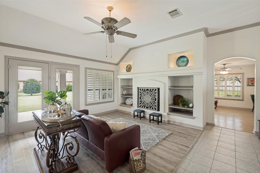 9633 Applewood Trail