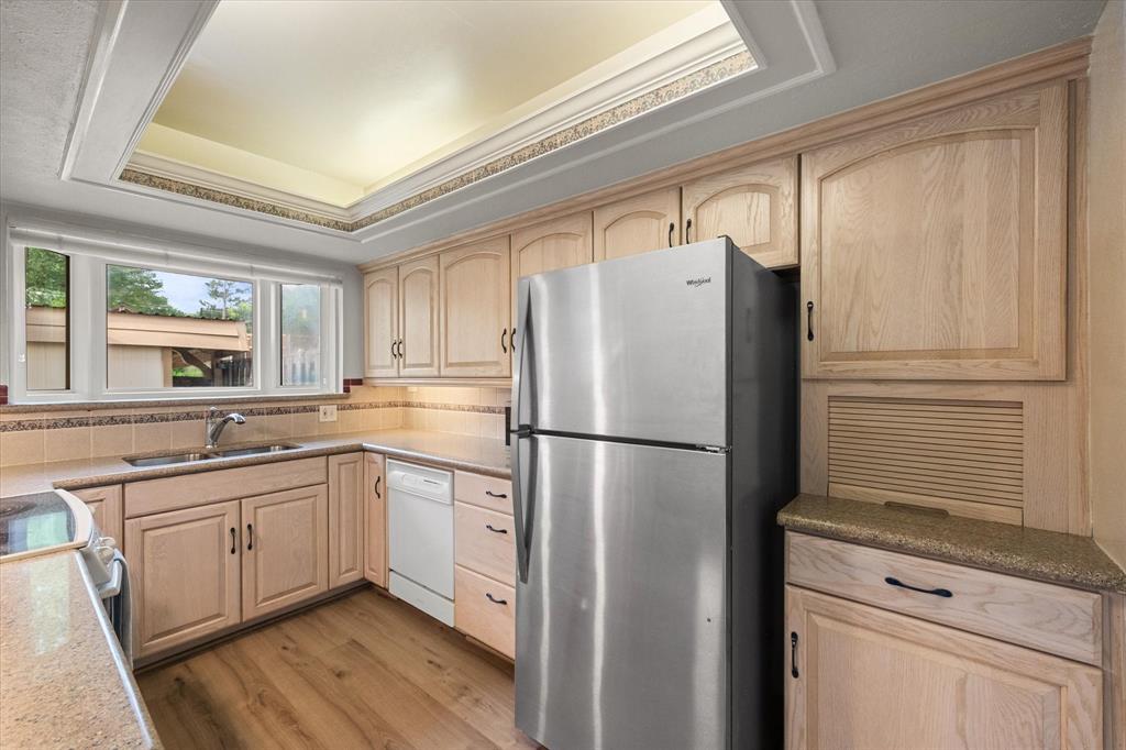 Arlington Downs Twnhs - Residential