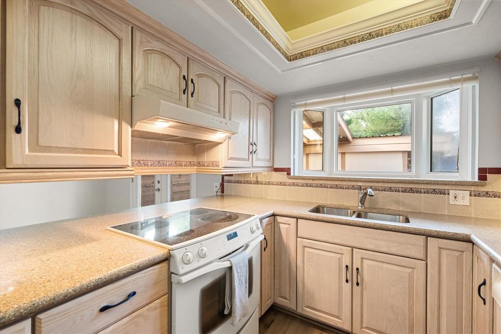 Arlington Downs Twnhs - Residential